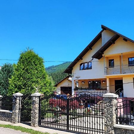 Dariamaf Apartamento Câmpulung Moldovenesc Exterior foto